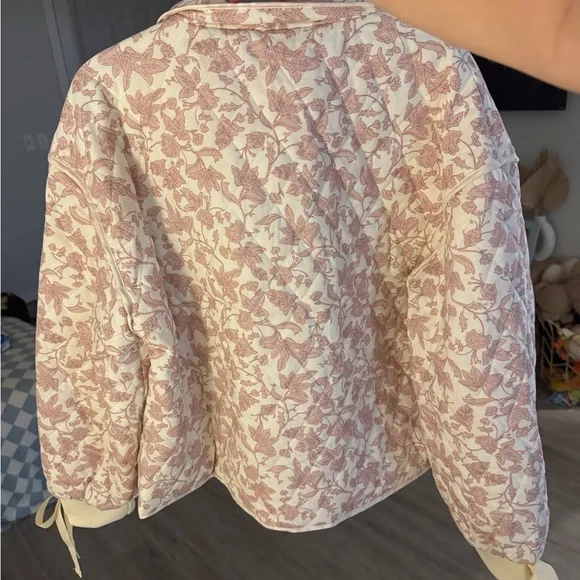 Women's Quilted Jacket - Pink Floral - Picture 2 of 4